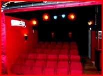 La salle vue de la scene du theare de l epinette